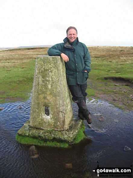 Walk po120 Hay Bluff, Twmpa and Rhos Dirion from Pen yBeaconStone Circle - On Rhos Dirion