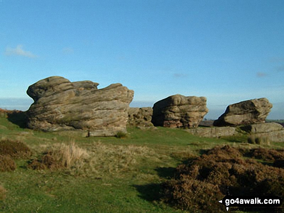 Walk d297 Birchen Edge, Nelson's Monument and Wellington's Monument from Baslow - Three Ships on Birchen Edge