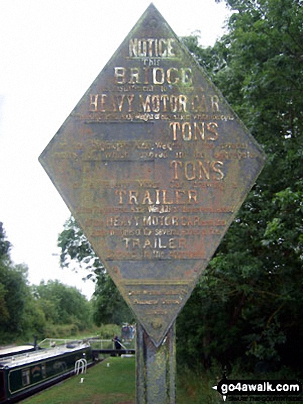 Walk wi154 Wilton Windmill and Haw Wood from Great Bedwyn - Sign on the Kennet and Avon Canal at Great Bedwyn