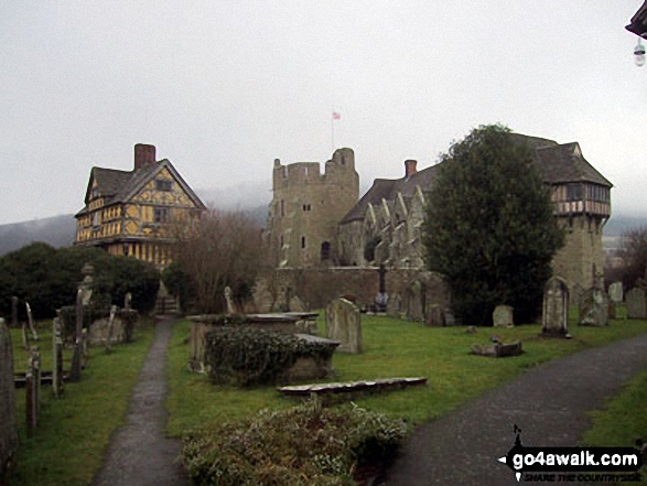 Walk sh116 View Edge (Weo Edge) from Craven Arms - Stokesay Castle