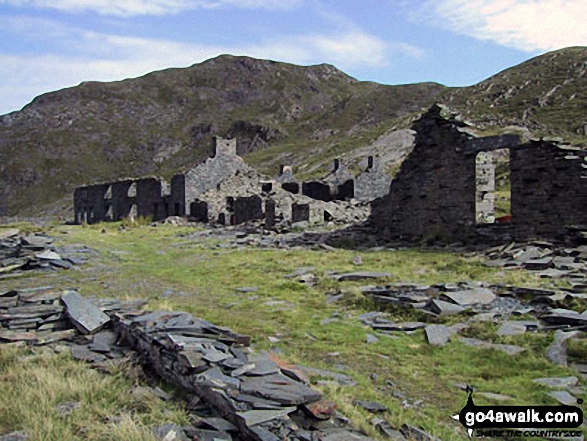 Walk gw200 Moel-yr-hydd, Moelwyn Mawr and Moelwyn Bach from Tanygrisiau - Ruined buildings in Rhosydd Quarry