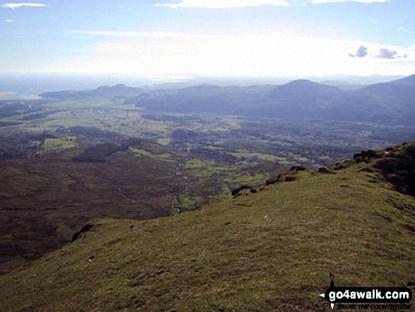 Walk gw200 Moel-yr-hydd, Moelwyn Mawr and Moelwyn Bach from Tanygrisiau - Croseor and Porthmadoc from the summit of Moelwyn Mawr