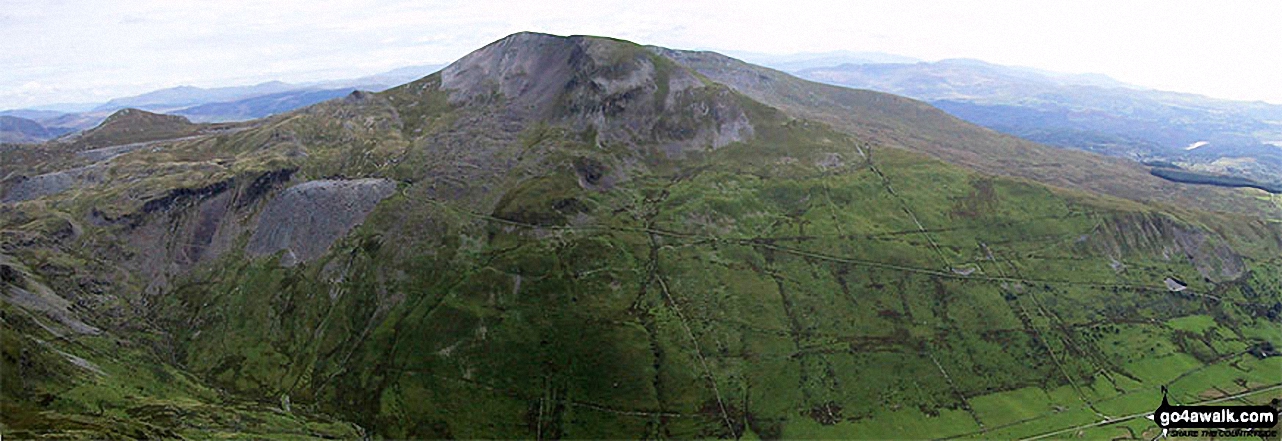 Walk gw224 Cnicht, Hafod-yr-Hydd and Moelwyn Mawr from Croesor - Moel-yr-hydd (left) and Moelwyn Mawr (centre) from the summit of Cnicht - the Welsh Matterhorn