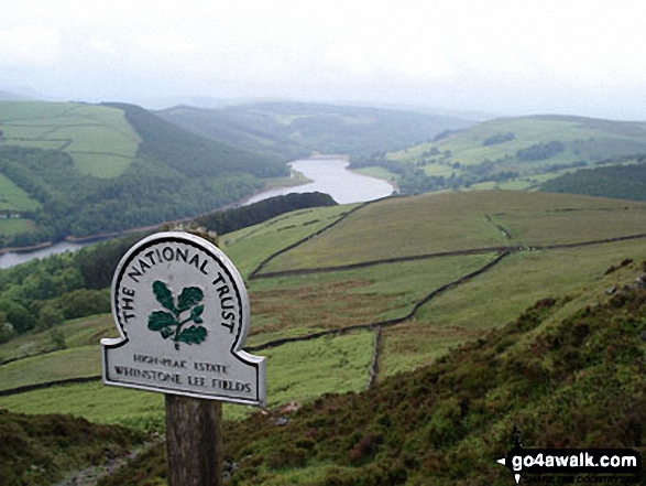 Walk d298 Back Tor and Margery Hill from Fairholmes Car Park, Ladybower Reservoir - Ladybower Reservoir from Whinstone Lee Tor