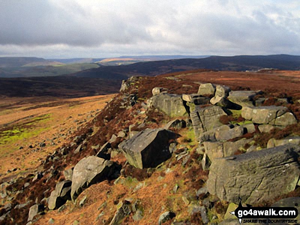 Looking North along Stanage Edge from High Neb (Stanage Edge) 