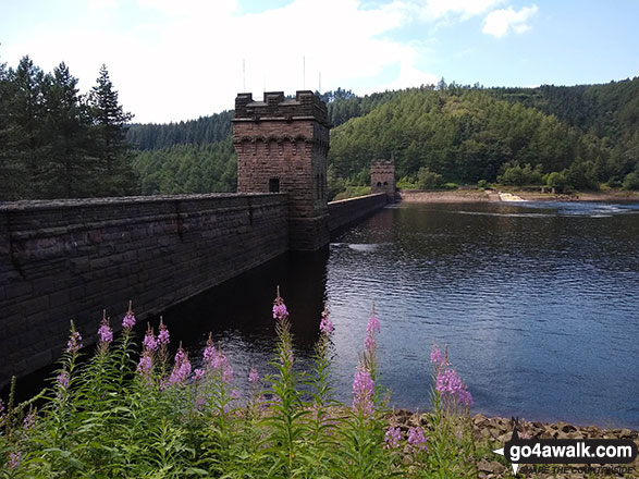 Walk d298 Back Tor and Margery Hill from Fairholmes Car Park, Ladybower Reservoir - Derwent Reservoir Dam