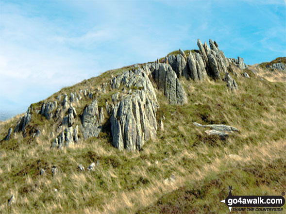 Walk gw171 Bera Bach from Bont Newydd - The rocky summit of Pen y Castell