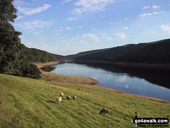 Walk d212 Alport Castles from Fairholmes Car Park, Ladybower Reservoir - Ladybower Reservoir