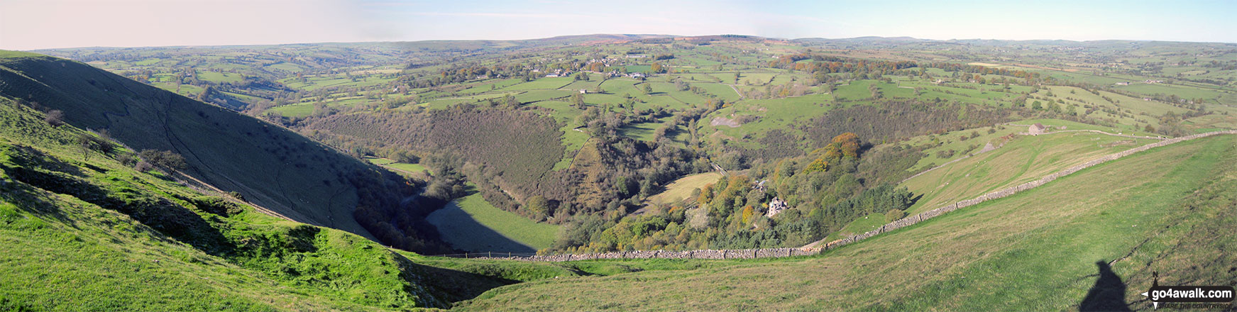 Walk s232 Dale Bottom, Wetton Hill and Ecton Hill from Alstonefield - Dale Bridge, Ecton and the Manifold Way from Ecton Hill