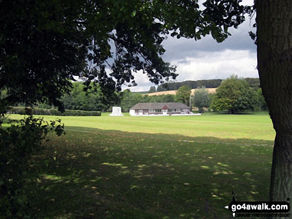 Walk bu196 Mop End from Little Missenden - Amersham Cricket Ground