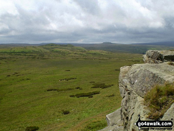 Walk du137 Hannah's Meadow and Goldsborough from Balderhead Reservoir - Shacklesborough from Goldsborough