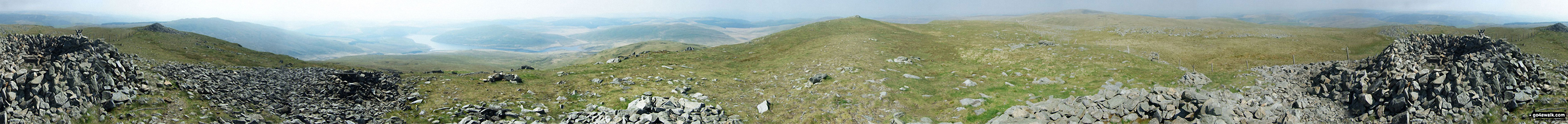 Walk ce100 Y Garn (Pumlumon), Pen Pumlumon Fawr (Plynlimon), Pen Pumlumon Llygad-bychan and Pen Pumlumon Arwystli from Nant-y-moch Reservoir - 360 Panorama from the summit of Pen Pumlumon Fawr (Plynlimon) featuring: Y Garn (Pumlumon), Nant-y-moch Reservoir, Drosgol (Pumlumon), Pumlumon Fach, Pen Pumlumon Arwystli and Pen Pumlumon Llygad-bychan