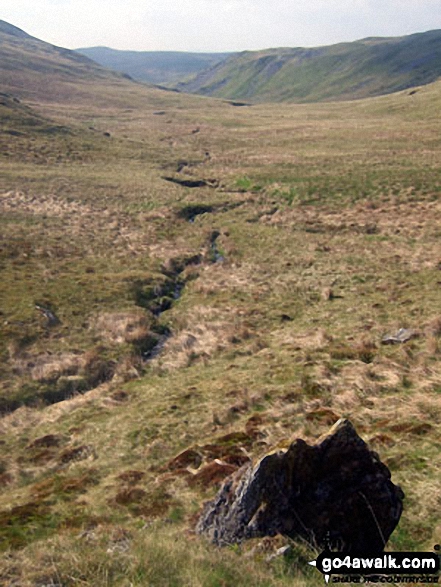 Walk ce100 Y Garn (Pumlumon), Pen Pumlumon Fawr (Plynlimon), Pen Pumlumon Llygad-bychan and Pen Pumlumon Arwystli from Nant-y-moch Reservoir - Cwm Gwerin