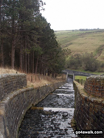 Walk l148 Ogden Reservoir and Fell Wood from Barley - Overflow channel at Lower Ogden Reservoir Dam