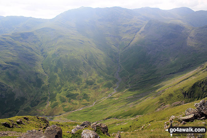 Walk c208 Harrison Stickle and High Raise from The New Dungeon Ghyll, Great Langdale - Mickleden from Pike of Stickle (Pike o' Stickle)