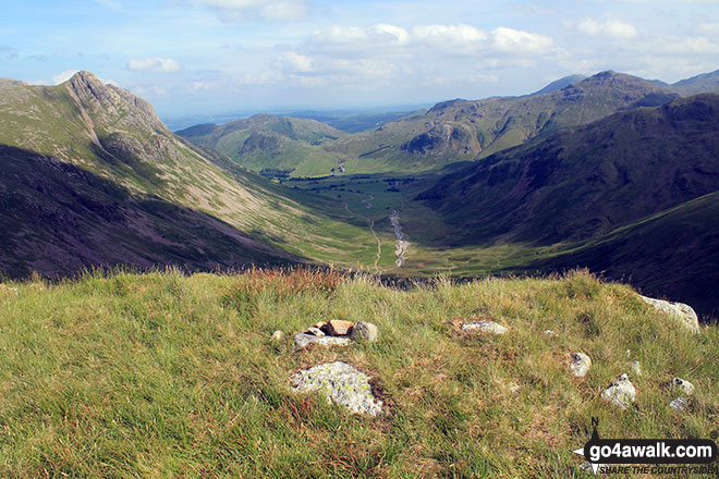 Walk c418 The Langdale Pikes via North Rake and Rossett Pike from Great Langdale - Black Crags (Langdale) summit cairn