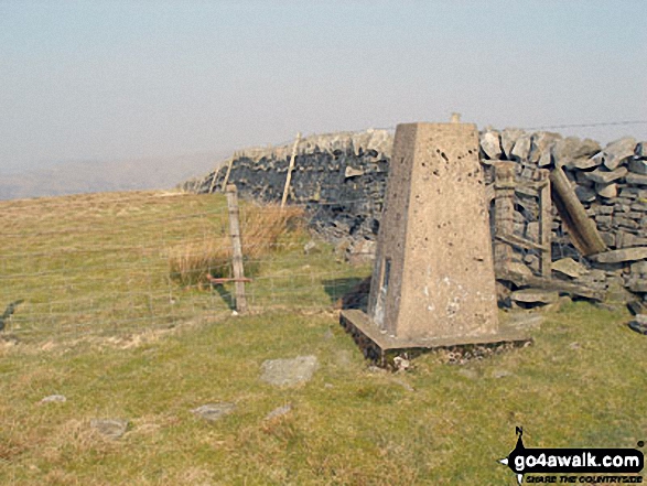 Walk Renwick Fell (Thack Moor) walking UK Mountains in The North Pennines  Cumbria, England