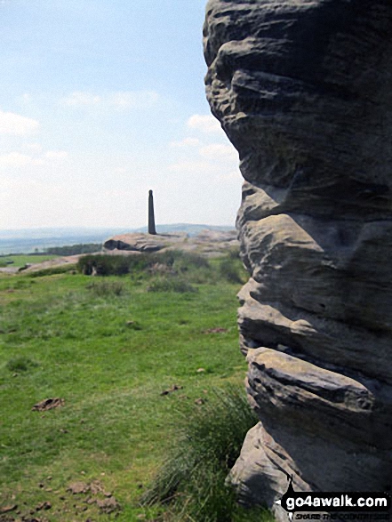 Walk d310 Dobb Edge and Chatsworth Park from Chatsworth House - Nelson's Monument (Birchen Edge) from The Three Ships on Birchen Edge