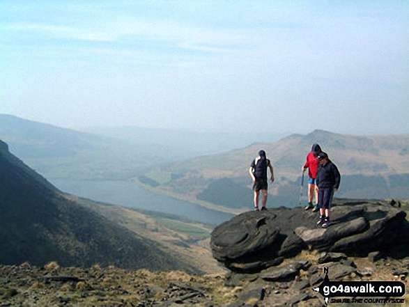 Walk gm126 Ashway Rocks and Great Dove Stones Rocks from Dove Stone Reservoir, Greenfield - Dovestones Reservoir from Ashway Rocks