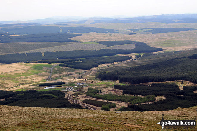 Walk dg126 Cairnsmore of Carsphairn from Craigengillan - Looking back to Moorbrock Farm and Water of Ken from Moorbrock Hill