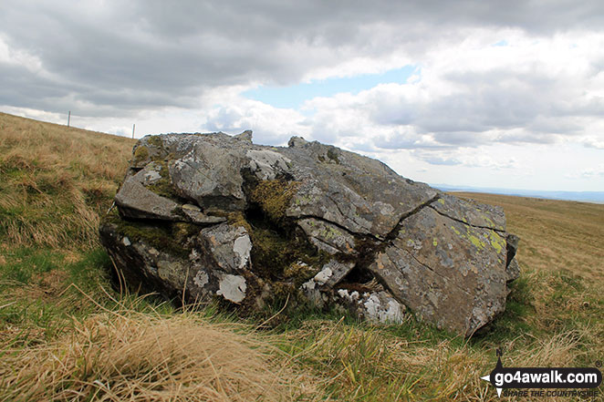 Walk dg108 Moorbrock Hill and Windy Standard from Craigengillan - Deil's Putting Stone