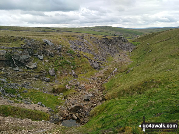 Walk ny161 Meugher from Yarnbury, Grassington - Hebden Beck on Grassington Moor