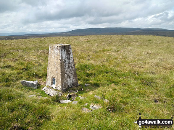 Walk Meugher walking UK Mountains in The Southern Dales Area The Yorkshire Dales National Park North Yorkshire, EnglandEngland