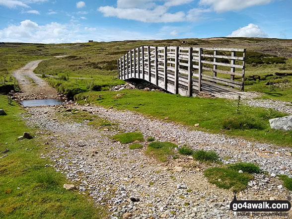 Walk ny161 Meugher from Yarnbury, Grassington - Ford and bridge over Mossdale Back