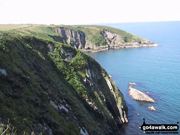 Walk pe101 St Govan's Chapel and Broad Haven from Bosherston - The Pembrokeshire Coast Path