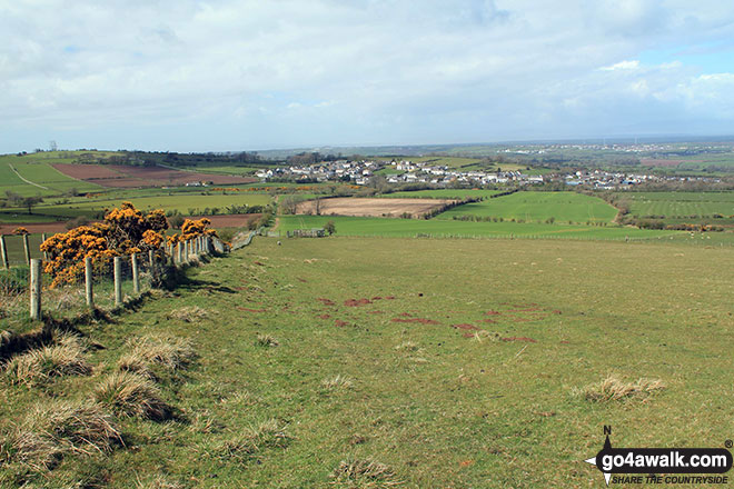 Walk c493 St Johns Hill and Caermote Hill from Bothel - Heading back to Bothel from Borrowscale