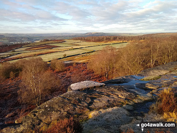 Walk d297 Birchen Edge, Nelson's Monument and Wellington's Monument from Baslow - The view from Birchen Edge