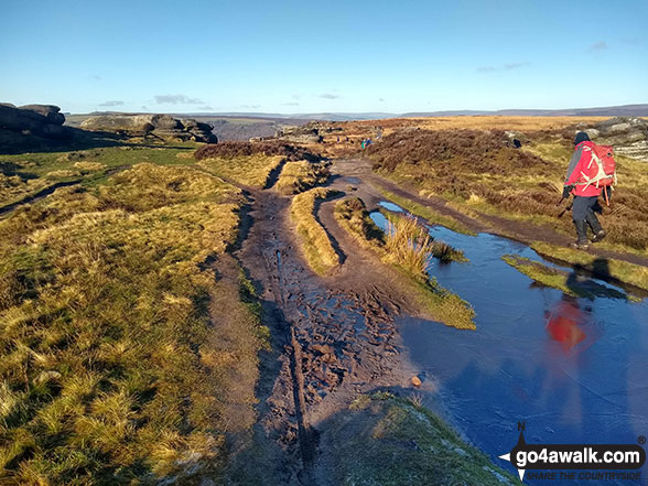 Walk d143 Curbar Edge, Froggatt Edge and Big Moor from Curbar Gap - On Froggatt Edge