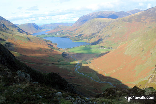 Walk c295 Hay Stacks and Fleetwith Pike from Gatesgarth, Buttermere - Crummock Water and Buttermere from Green Crag (Buttermere)