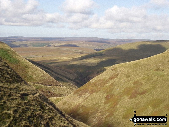 Walk d298 Back Tor and Margery Hill from Fairholmes Car Park, Ladybower Reservoir - View along Abbey Brook