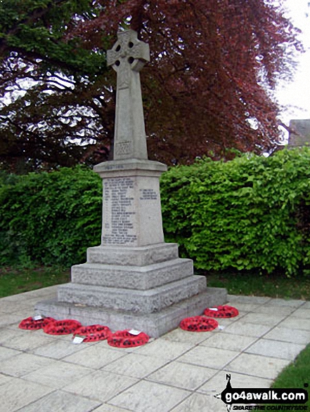 Walk bu109 Whiteleaf Cross from Great Kimble - Monks Risborough war memorial