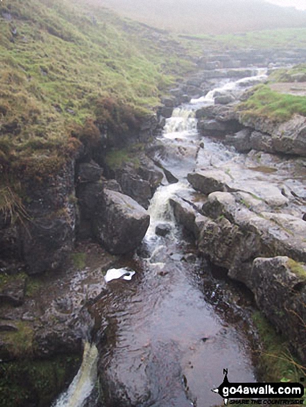 Walk ny119 Ingleborough from Clapham - Fell Beck just before pouring into Gaping Gill