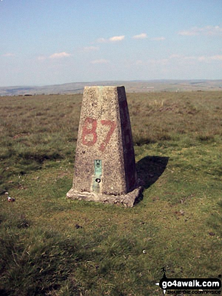 Walk l134 Hail Storm Hill from Edenfield - Cowpe Lowe summit trig point