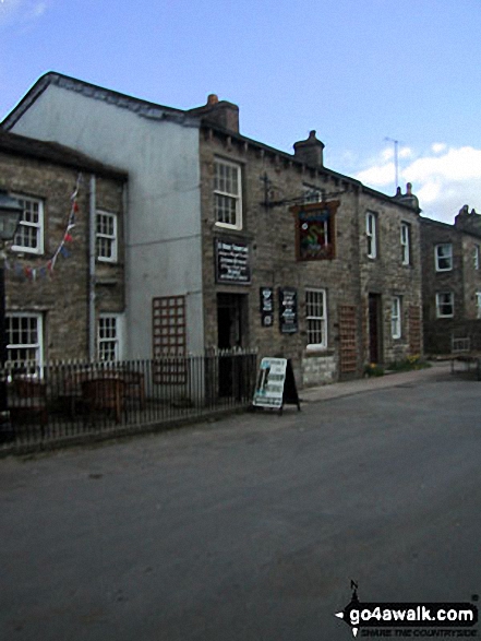 Walk ny149 Great Shunner Fell from Hawes - The Green Dragon Pub, Hardraw