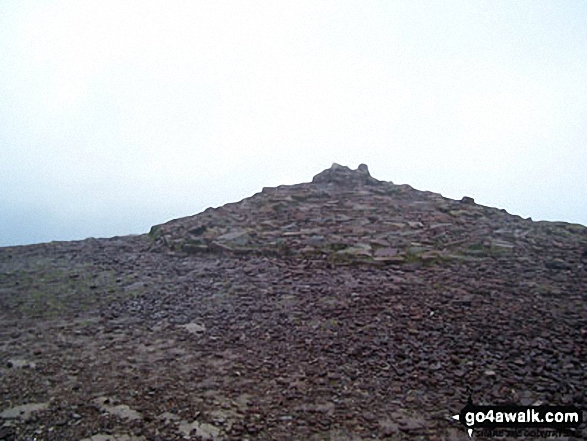 Walk po158 Pen y Fan from The Storey Arms Outdoor Centre - Pen y Fan summit