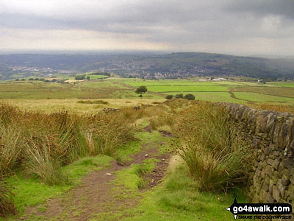 Walk d147 Cracken Edge from Hayfield - Hayfield from Chinley Churn