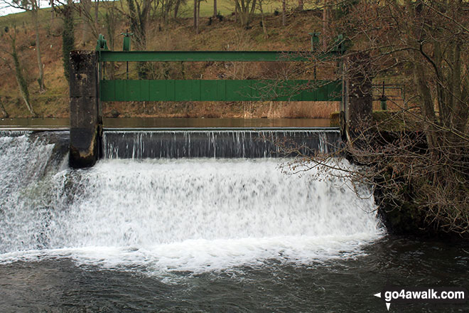 Walk d154 Over Haddon, Sheldon and Ashford in the Water from Bakewell - Weir on the River Wye near Ashford in the Water