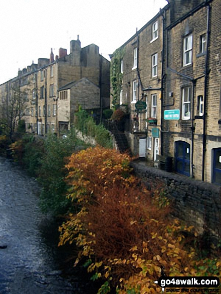 Walk wy108 Upperthong and Netherthong from Holmfirth - Nora Batty's House (from BBC TV's Last of the Summer Wine), Holmfirth