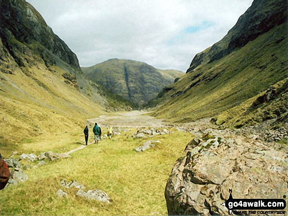 Walk h102 Bidean nam Bian and Stob Coire Sgreamhach - The  Lost Valley , tucked away between Aonach Dubh and Gearr Aonach (2 of the 3 sisters of Glen Coe)