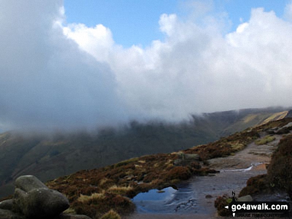 Walk d176 Fairbrook Naze (Kinder Scout) and Mill Hill from Birchin Clough - Mist and low cloud over Grindsbrook Clough, Kinder Scout