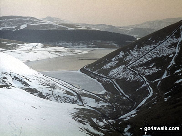 Looking down William Clough to a snowy and frozen Kinder Reservoir from near Mill Hill (Ashop Head), Kinder Scout 