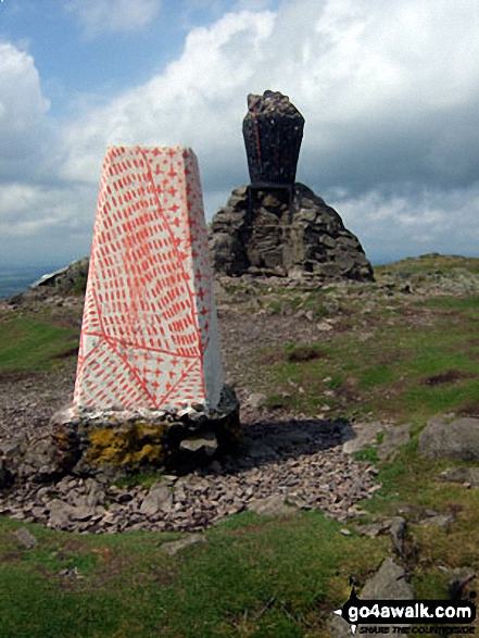 Walk st132 Dumyat from Bridge of Allan - Dumyat trig point and summit beacon