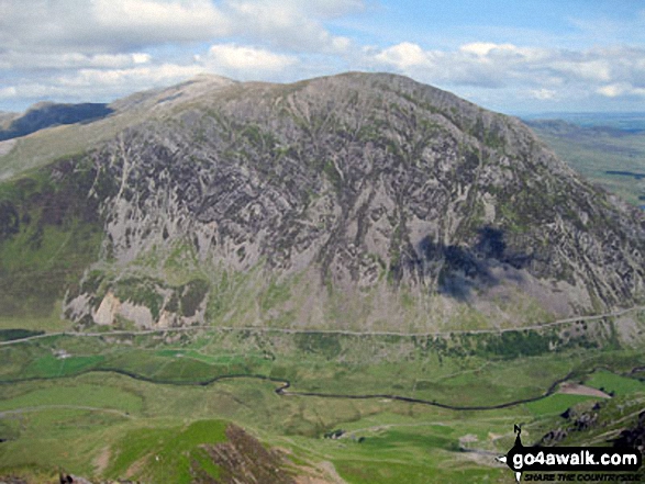 Walk gw194 Y Garn (Glyderau), Foel-goch, Mynydd Perfedd, Carnedd y Filiast (Glyderau) and Elidir Fawr from Nant Peris - Pen yr Ole Wen across Nant Ffrancon from Foel-goch