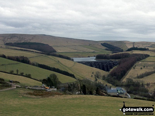 Walk ch131 Shining Tor and Yearns Low from Lamaload Reservoir - Lamaload Reservoir from near Yearns Low