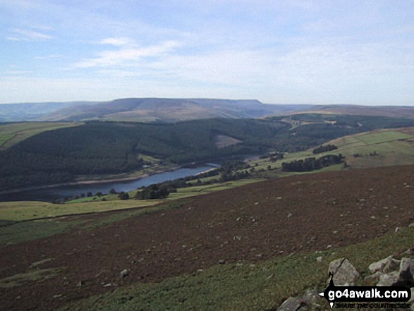 Walk d298 Back Tor and Margery Hill from Fairholmes Car Park, Ladybower Reservoir - Ladybower Reservoir from Derwent Edge