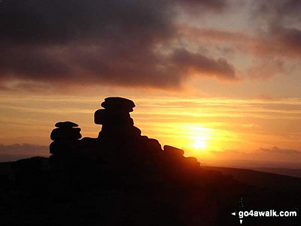 Walk de135 Great Mis Tor and Great Staple Tor from Merrivale - Sunset on Great Staple Tor